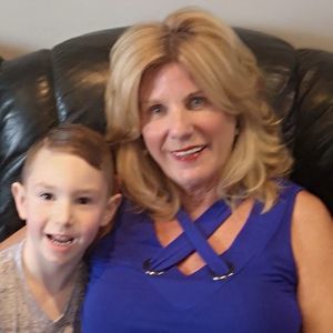 Meet your Posher, Debbie